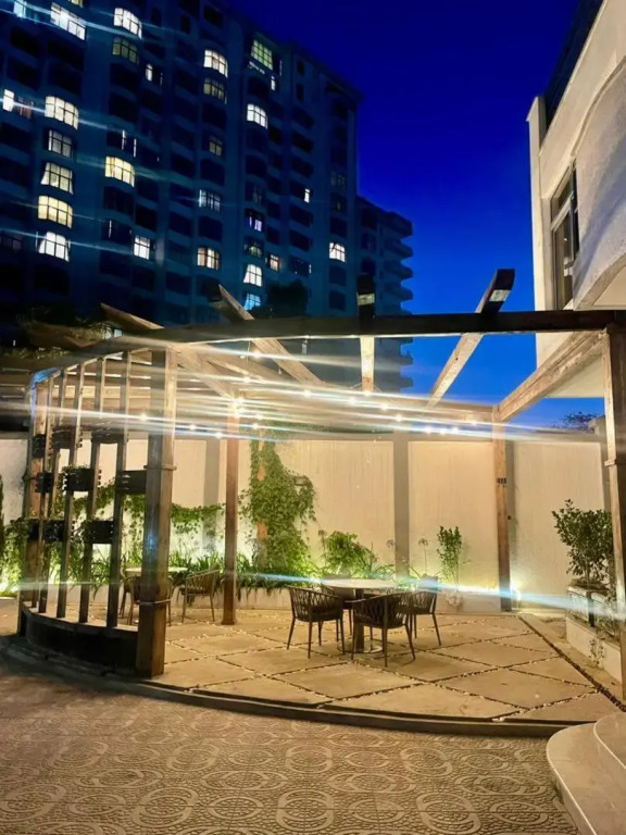 Social House