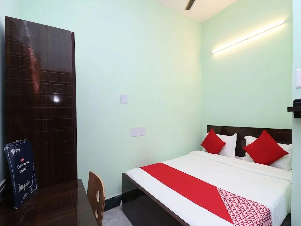 Studio Atrium by OYO Rooms