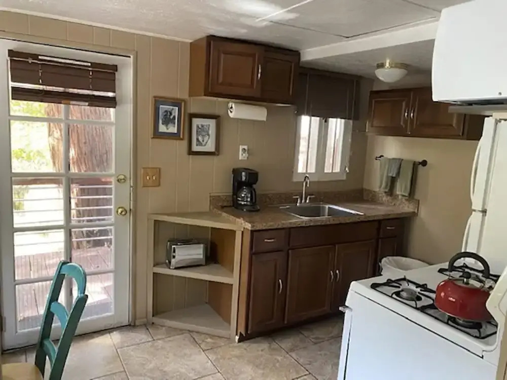 Silver Pines Lodge