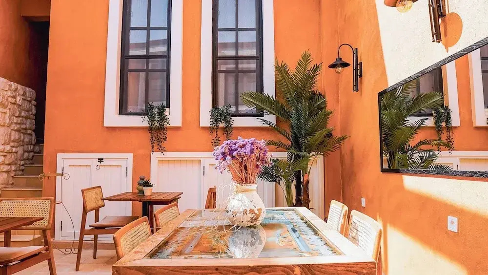 1870 Tas Konak Otel Sanat Sokagi
