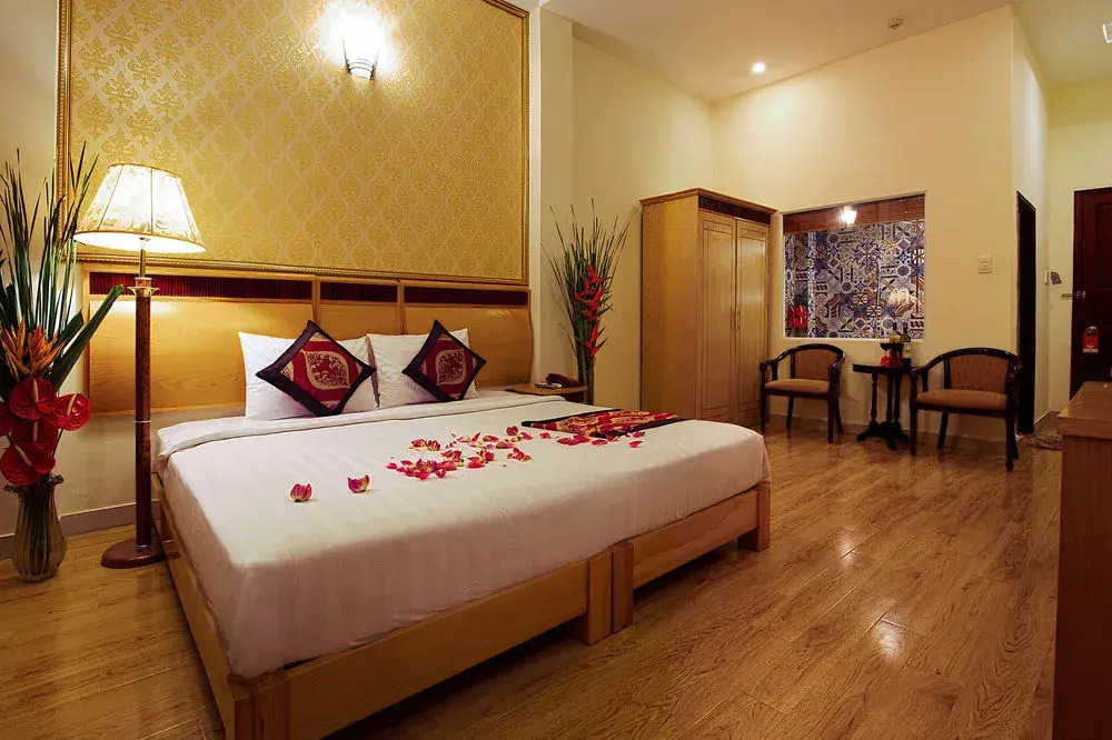Goldland Hotel