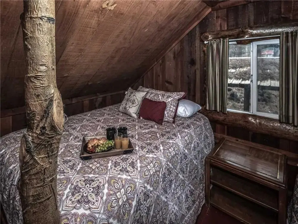 Brother Bear 1 Bedroom Front Porch Midtown Sleeps 5