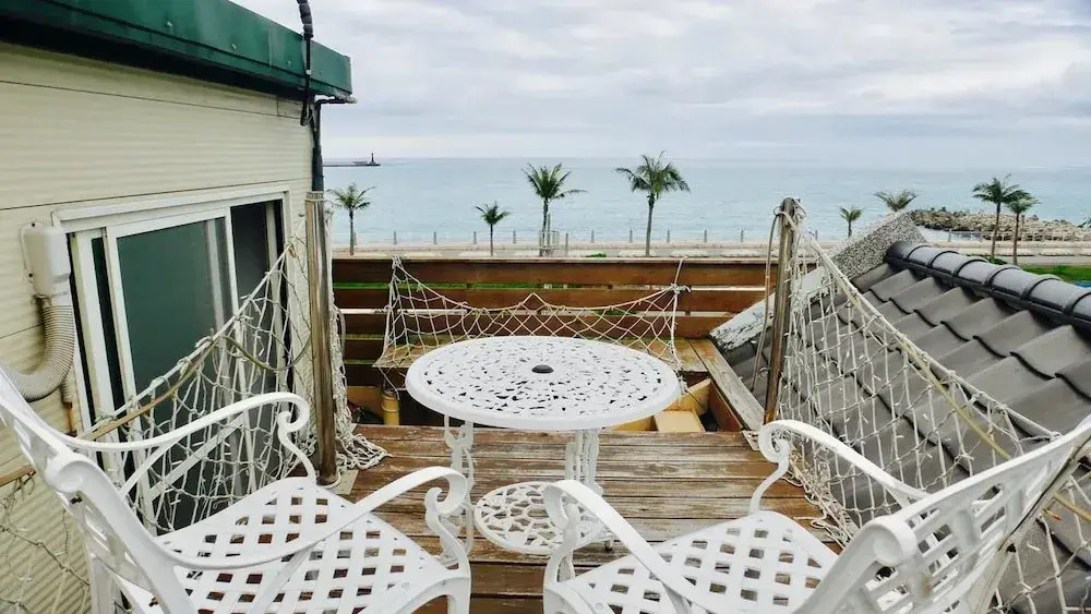 Sunshine Sea View B&B
