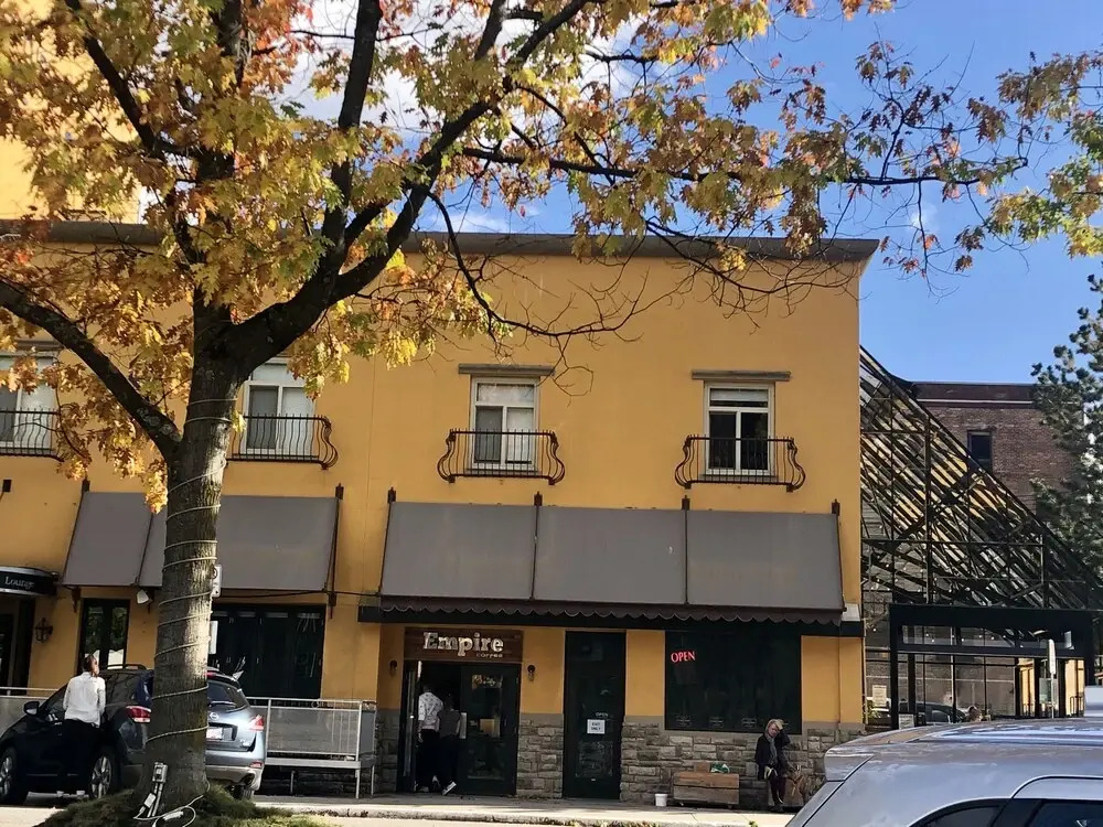 Mistisos Place