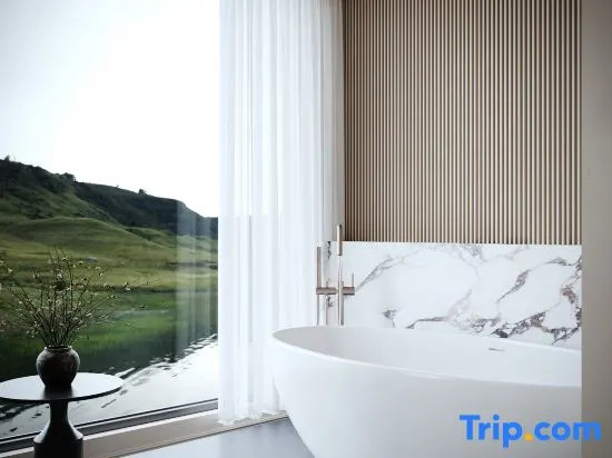 Yujian City Resort Hotel (Guiyang Poly Phoenix Bay Zaojiao Well Subway Station)