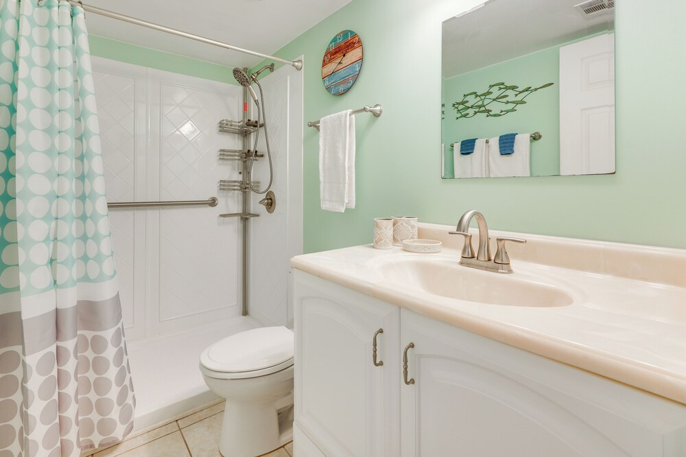 Boat, Fish & Swim: Condo on St Johns River!