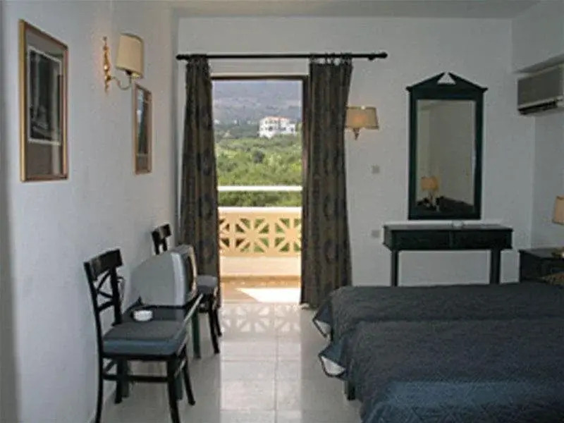 Enorme Epavli Urban Living