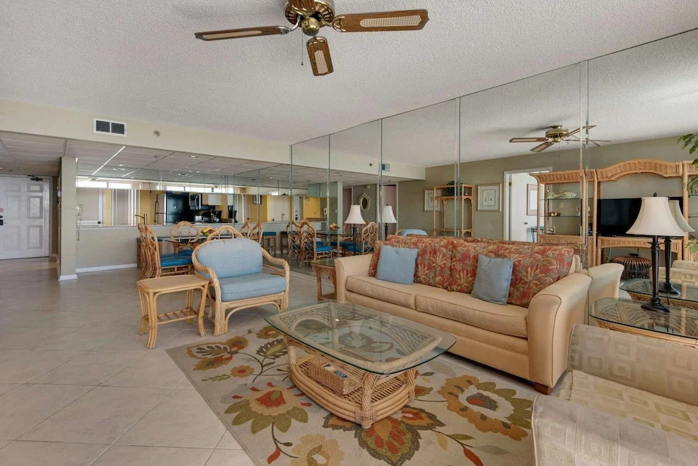Edgewater Beach Resort Tower 3- 811