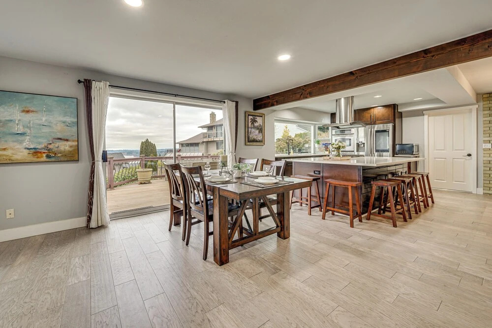 Puget Sound Views! Serene Federal Way Retreat