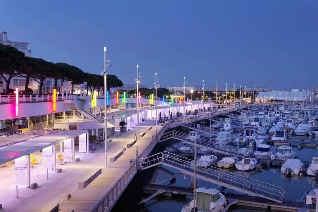 La Mezzanine Apt 5 pers classe 3 etoiles, Royan- centre 300 m plage Foncillon