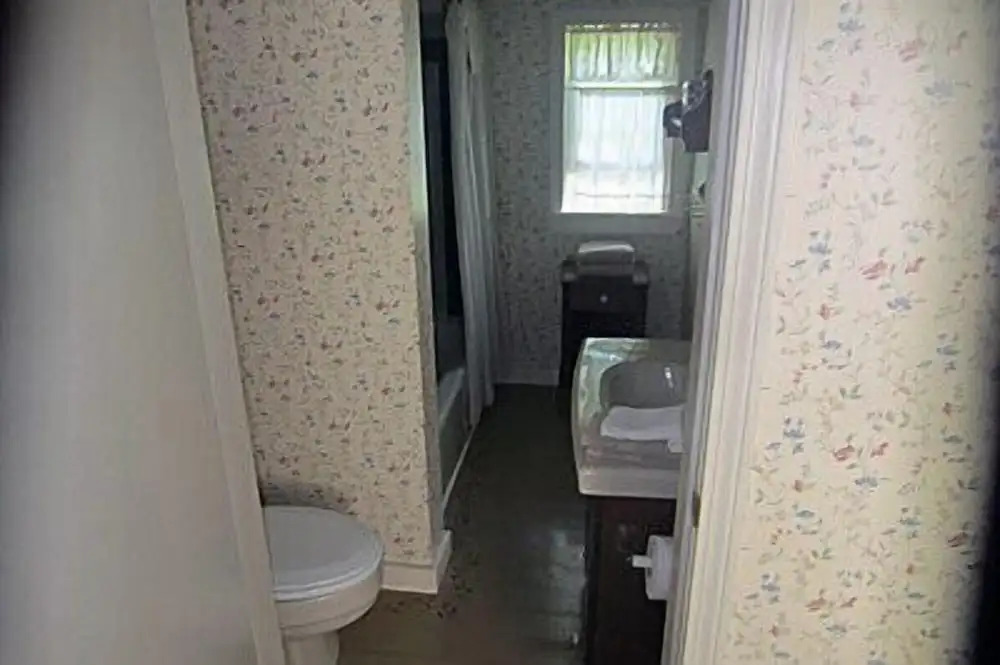 Inn at Neshobe River