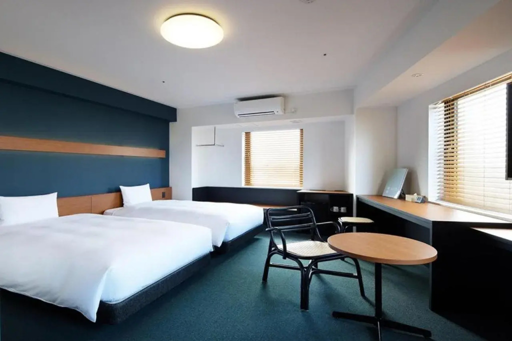 hotel androoms Naha Port