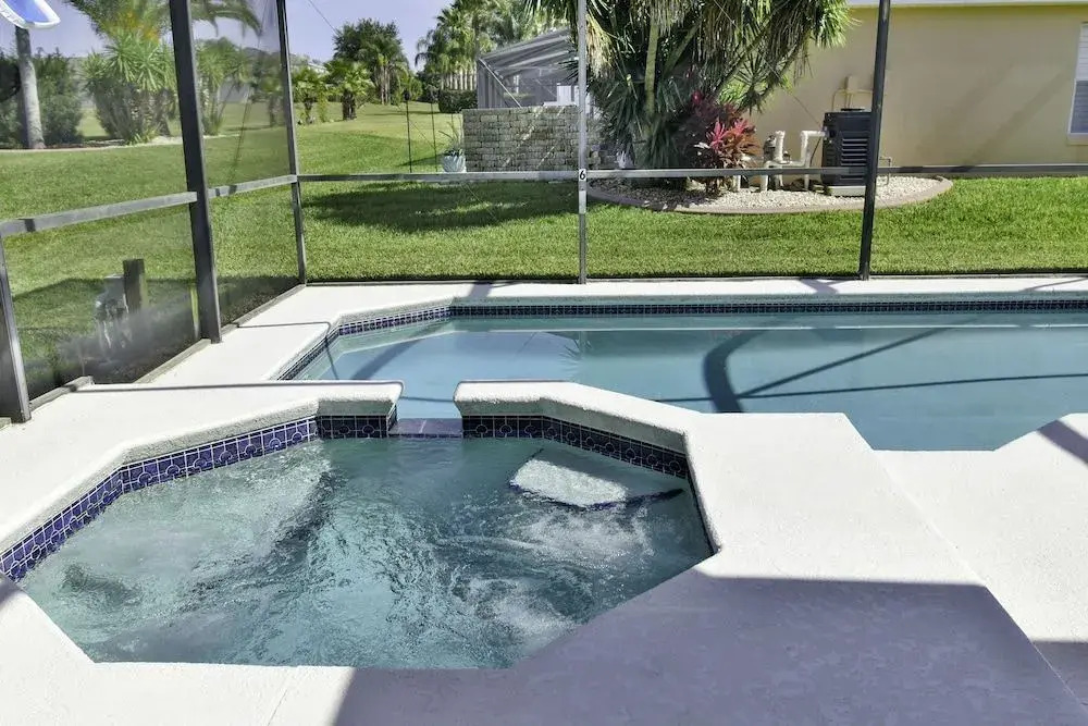 931DD Restful Retreat 4 Br villa by RedAwning