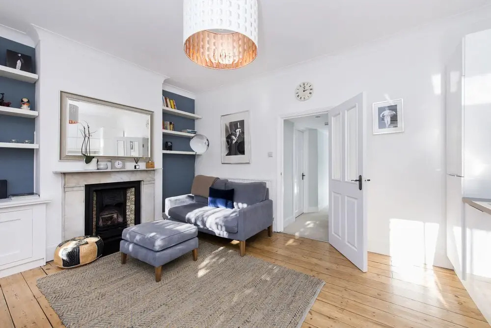 Stunning 2BR Victorian Flat In Vauxhall