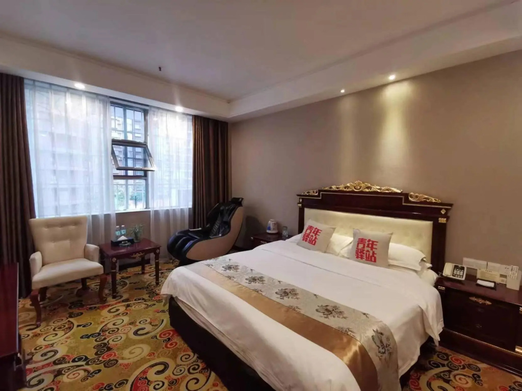 Jun Yi Kai Yue Hotel