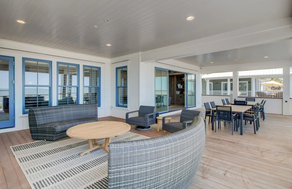 710 Ocean Boulevard Avantstay Oceanfront, Private Pool + Rooftop Deck