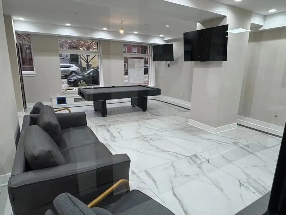 610e Very Comfortable Studio Downtown