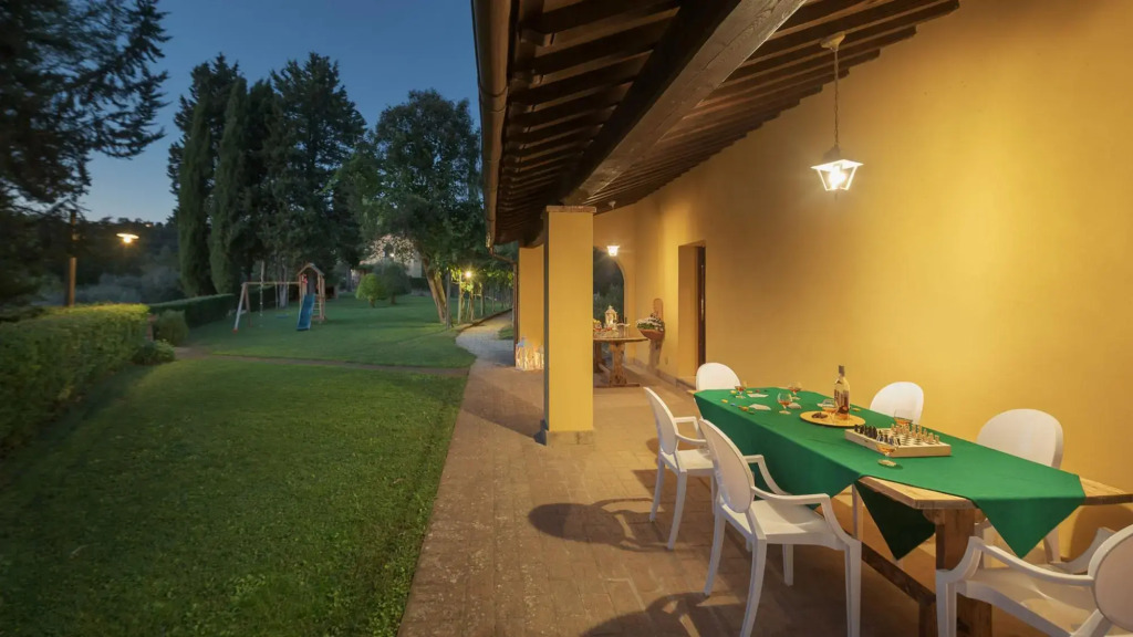 VILLA GINESTRAIO 14, Emma Villas