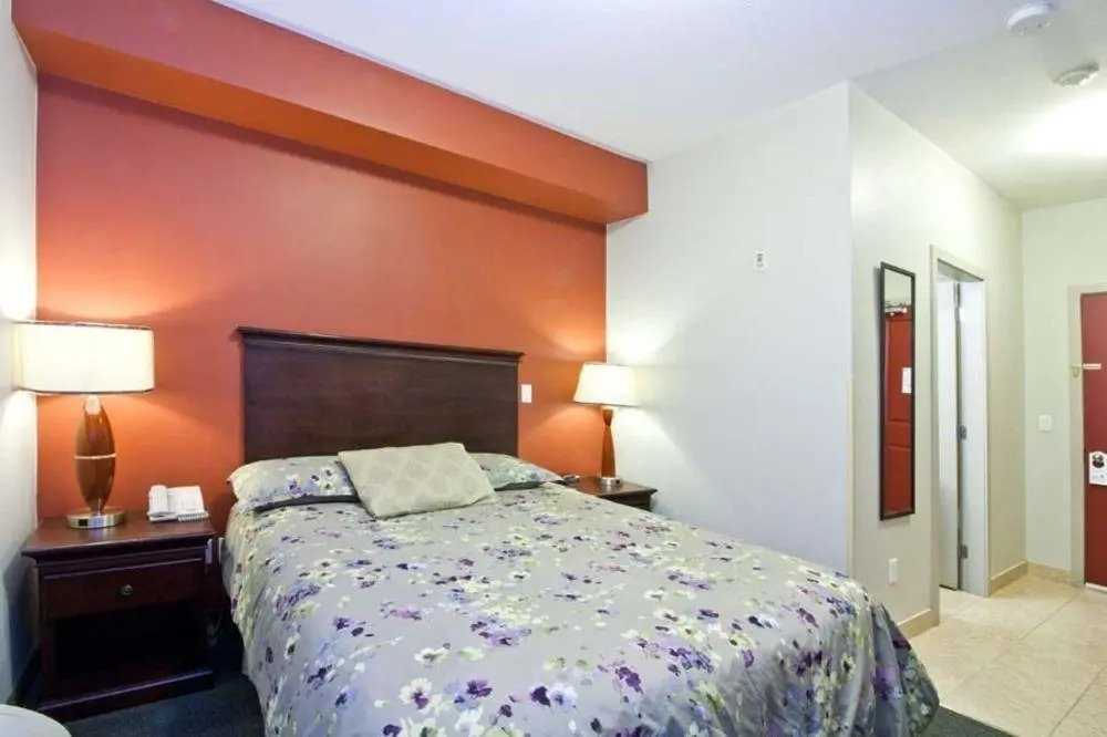 Travelodge by Wyndham Kindersley