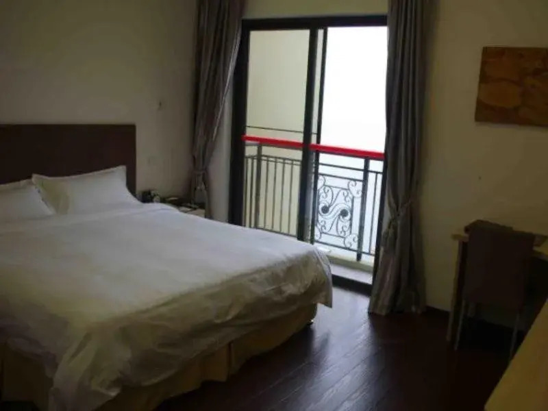 Shiji Sea-view Hotel