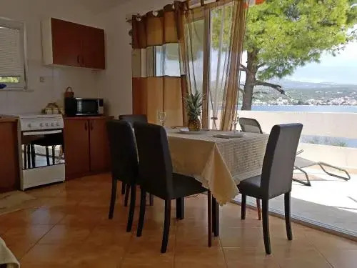 Apartments Zvonko