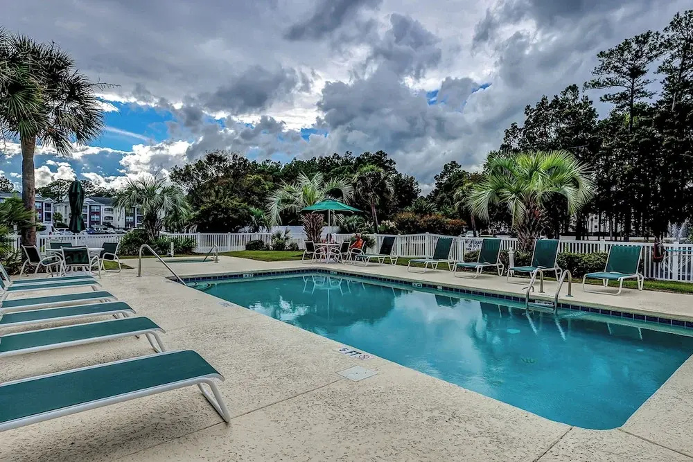 2 BR Condo w/ Shared Pool, Near Outlet Mall