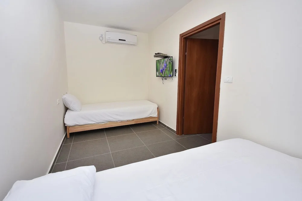 Shmulik Resort