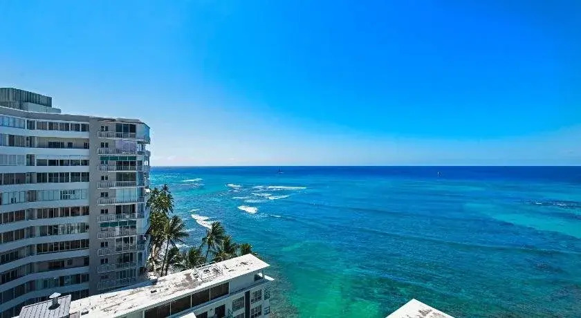 Diamond Head Beach Hotel
