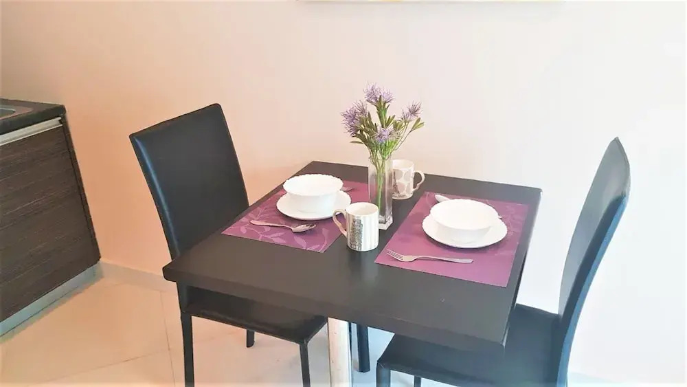 1 bed Condo With Direct Pool Access - Sleeps 2