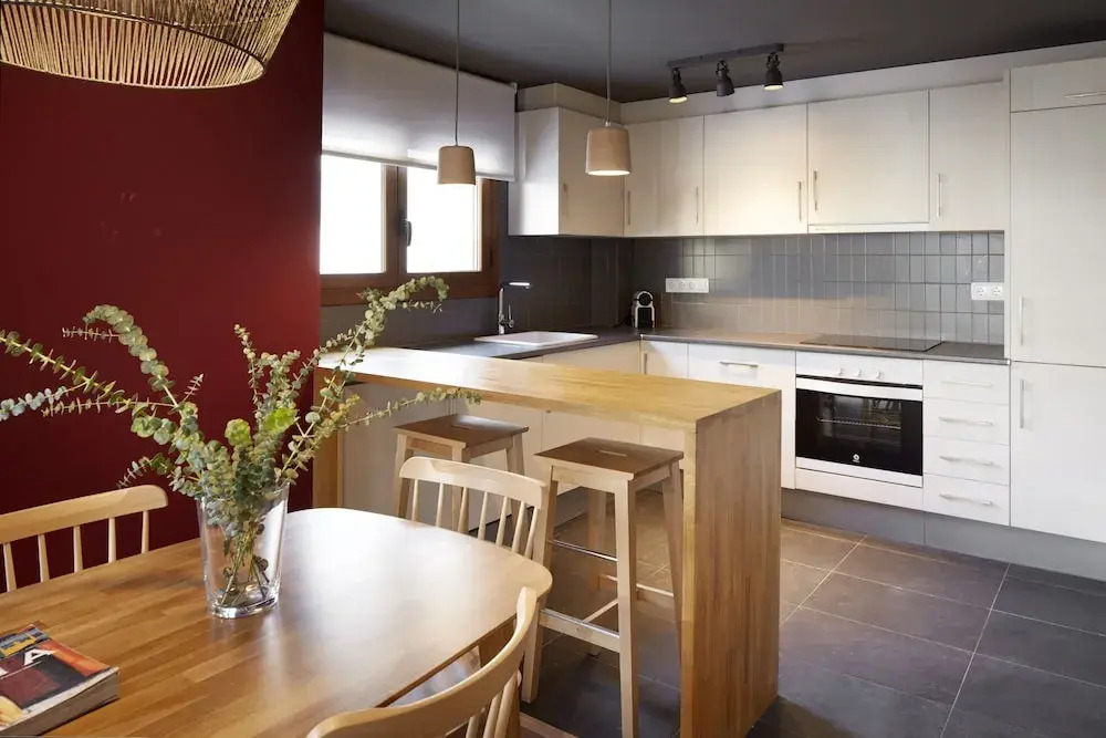 Eth Paer 1 by FeelFree Rentals