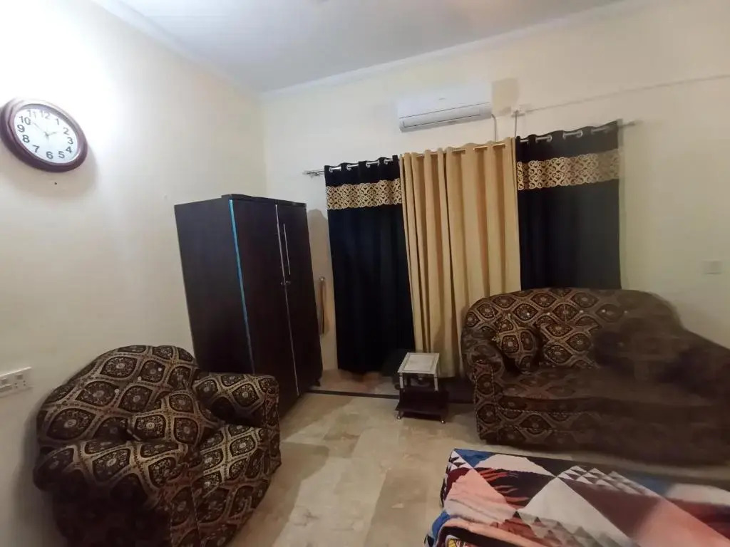 3 Bedrooms Luxury House at Prime Location