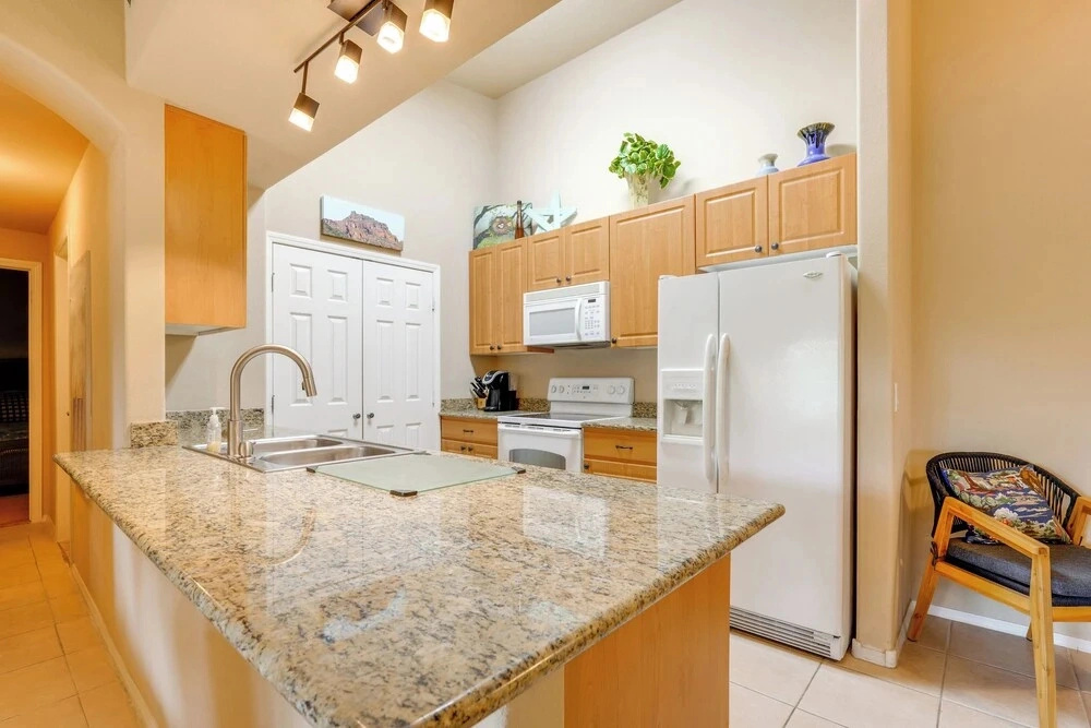 2 Resort-style Pools! Condo Near Mesa Market Place