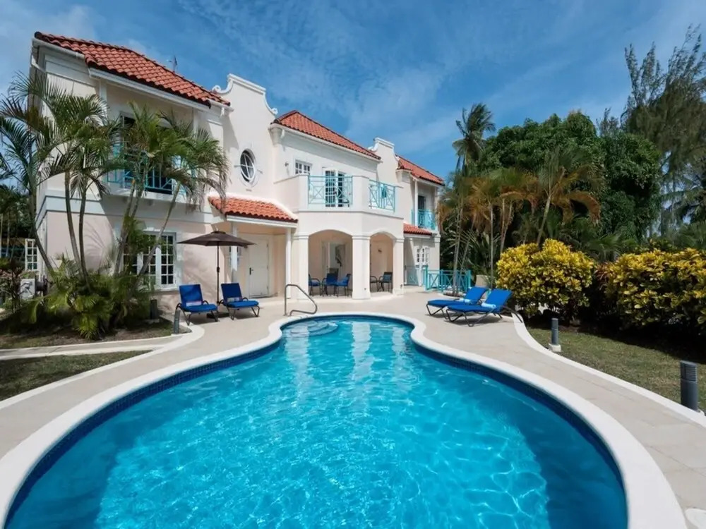 Sunny Vacation Villa 72