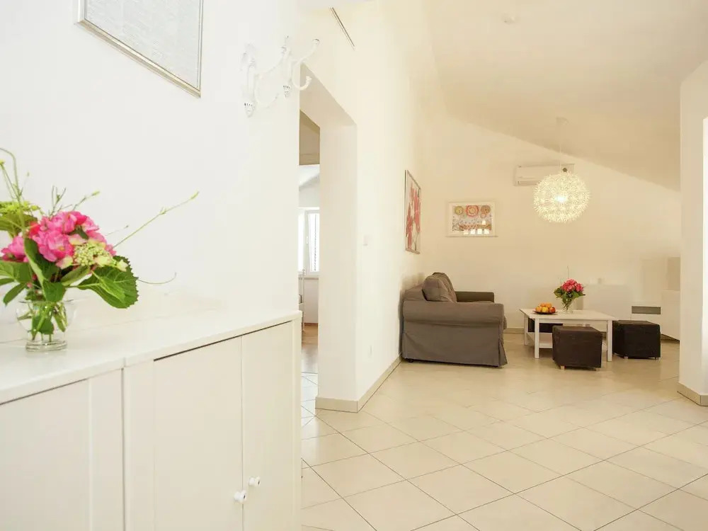 Modern Apartment with Balcony 250 Meters From the Beach And 300 M Krk Town Center