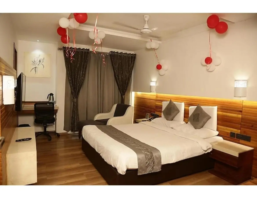 Capital O 16115 Hotel Solitaire