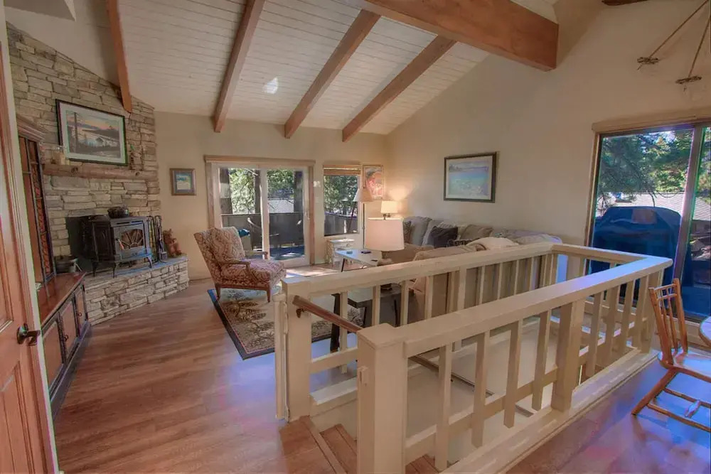 Cozy Bear Lodge