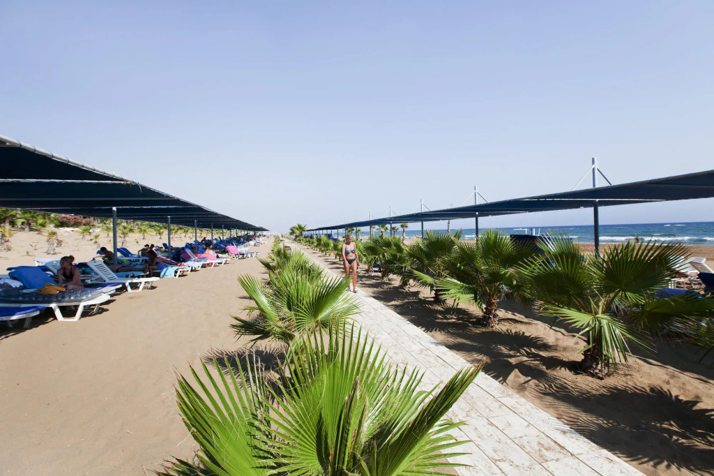 CLUB GRAND AQUA