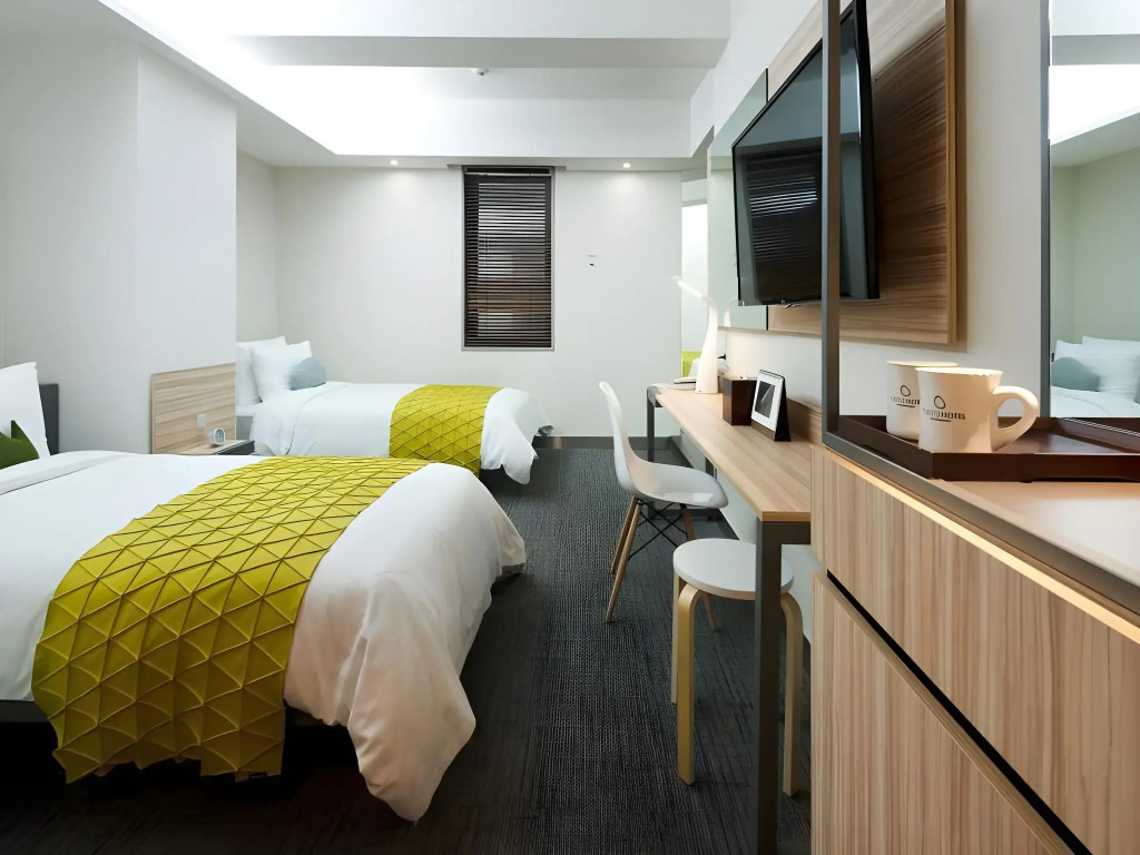 Metro Hotel Myeongdong