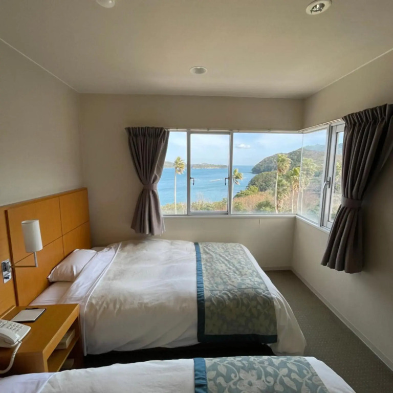Wisterian Life Club Toba
