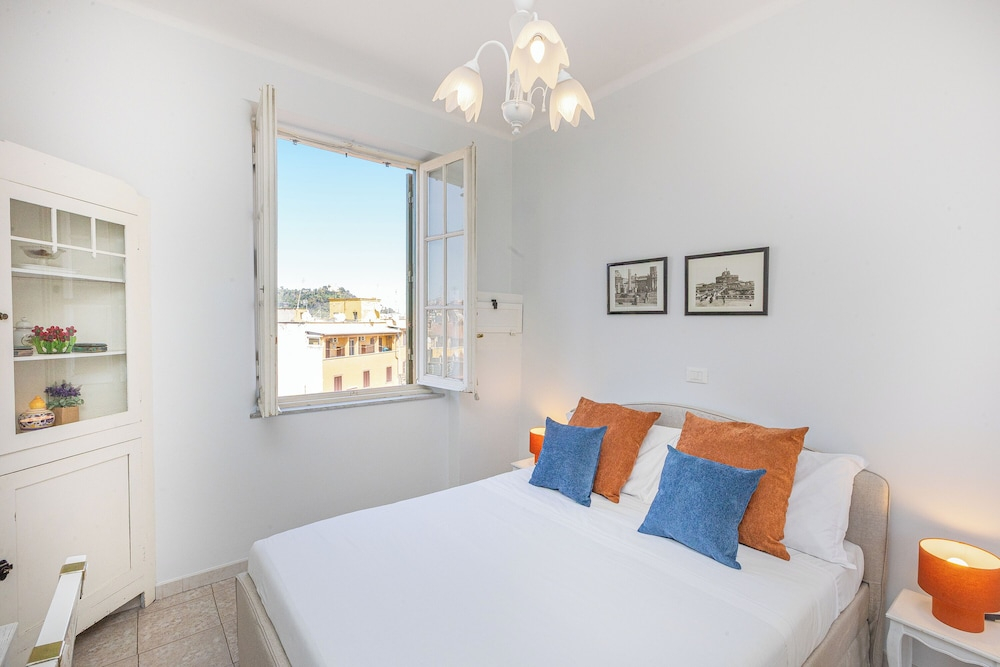 Rental In Rome Sistina View Terrace Apartment