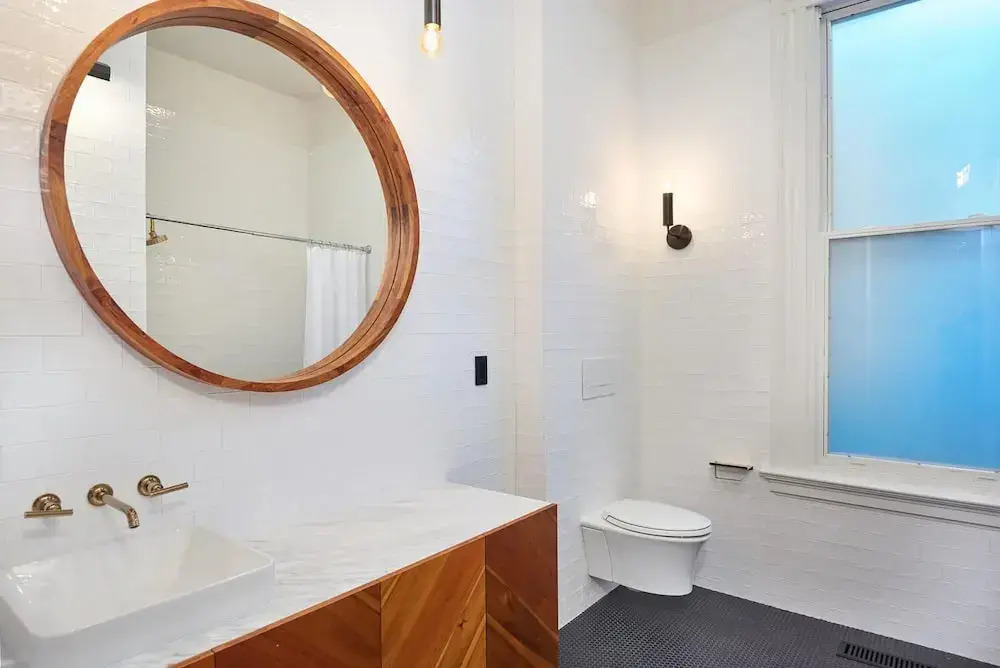 Roseview House 4 Bedrooms 2 Bathrooms Home