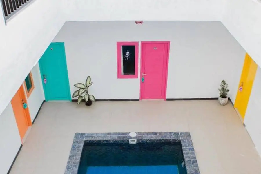 RedDoorz near Garuda Wisnu Kencana 2