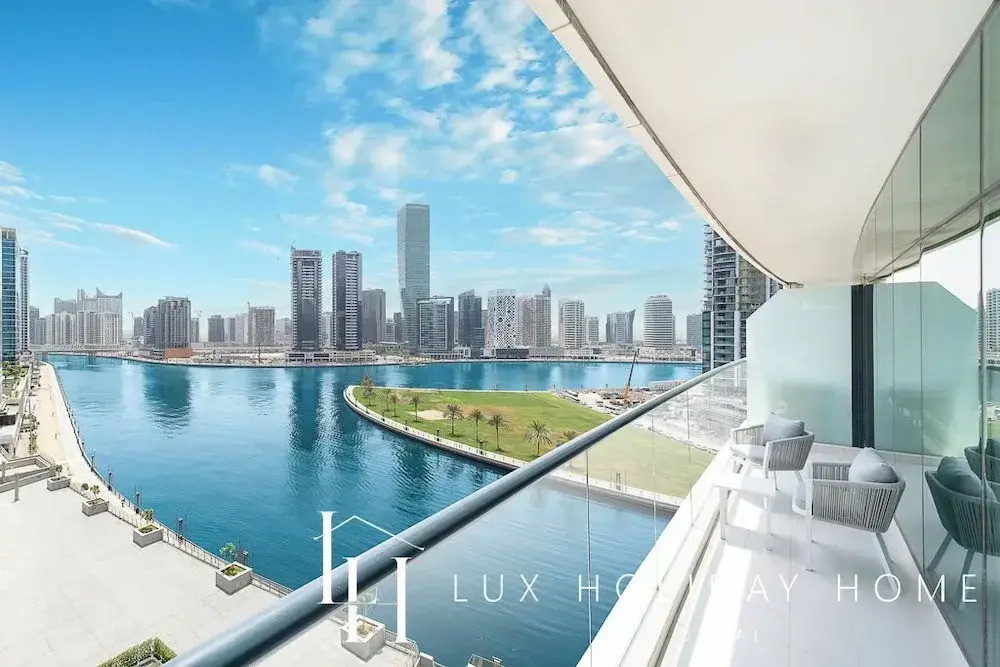 LUX The Bays Edge Canal View Suite