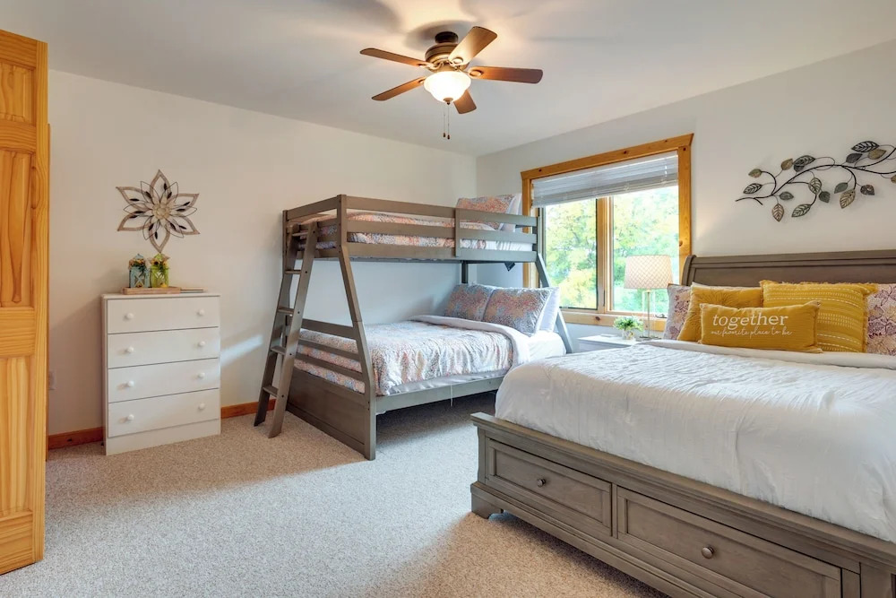 Lake Minocqua Condo w/ Shared Fire Pit!