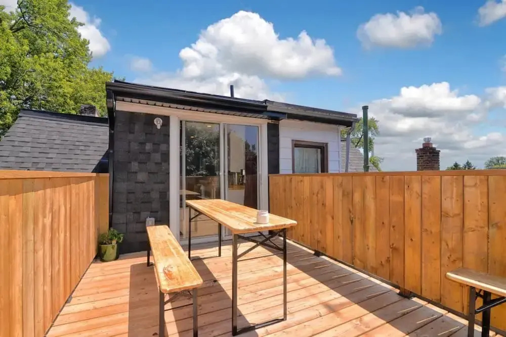 3 Bedroom Leslieville Flat With Roof Terrace
