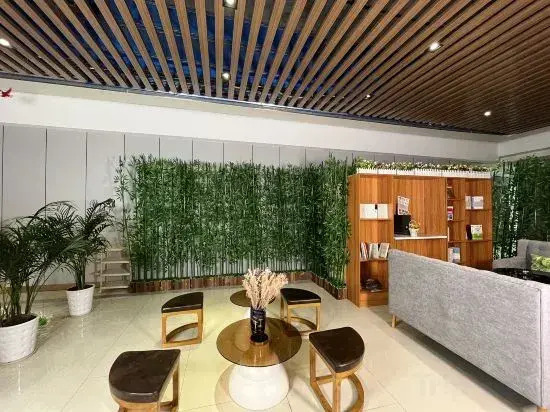 Kenny Hotel (Yongchuan High-speed Rail Station Branch)