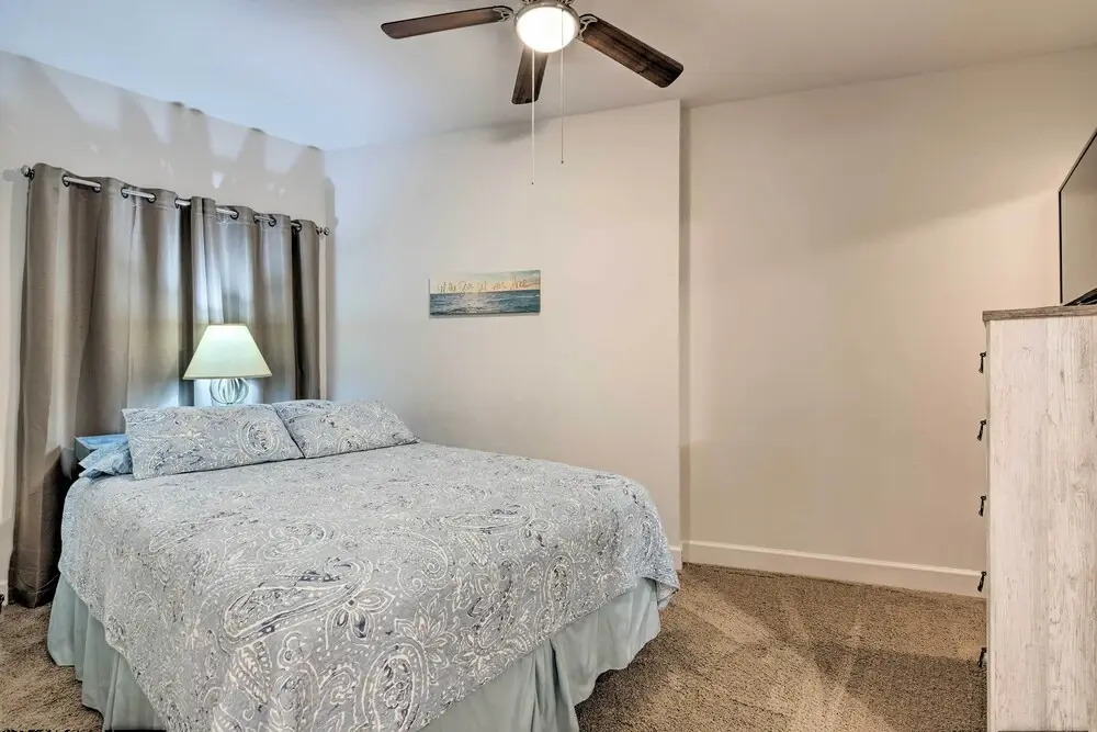 Sunny Beachfront Biloxi Condo w/ Resort Amenities!