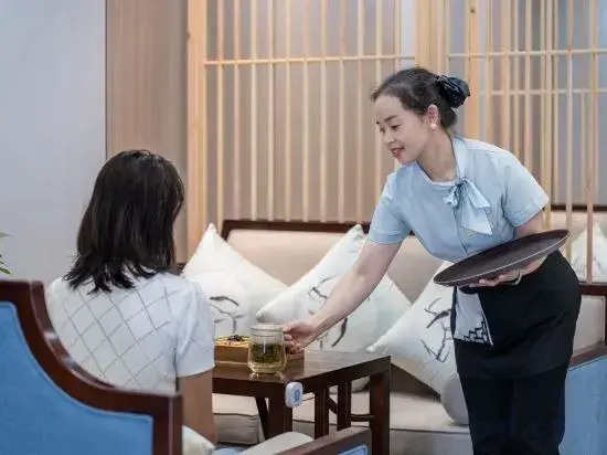 Chongqing East Station Tea Garden Park Hotel