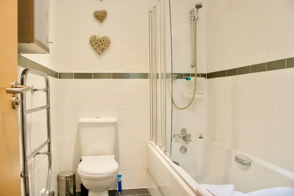 3 Bedroom Duplex Apartment In Edinburgh