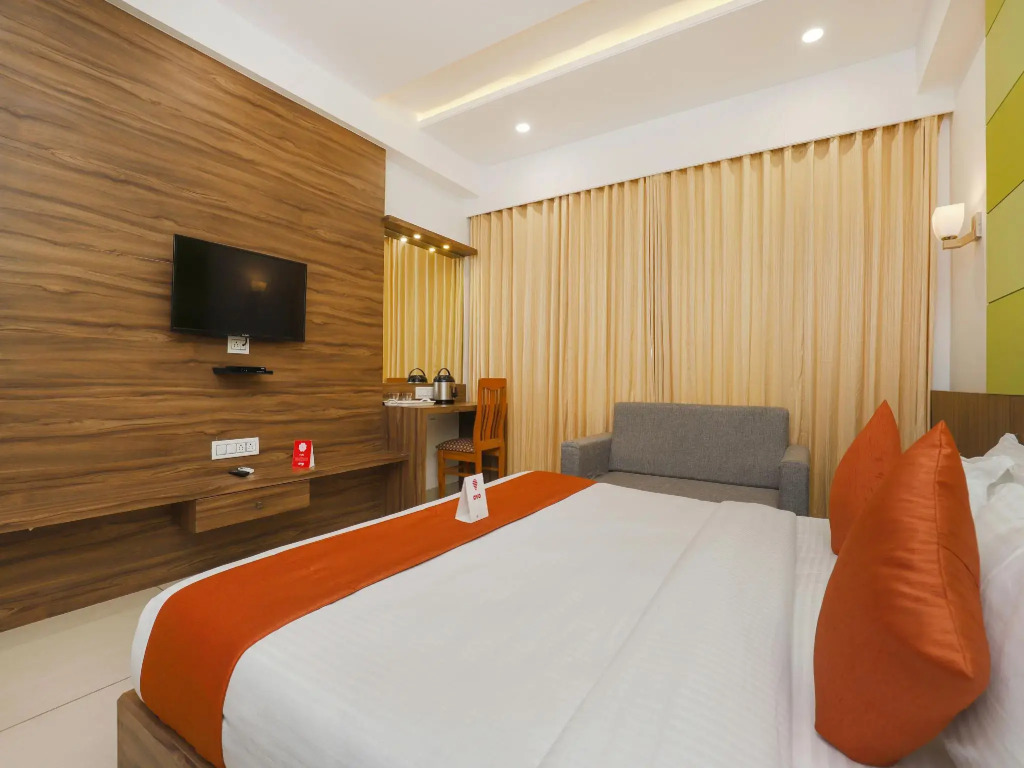 OYO 9687 Hotel Avista